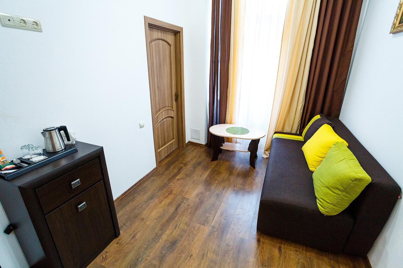 Discovery Hotel ลวีฟ ภายนอก รูปภาพ